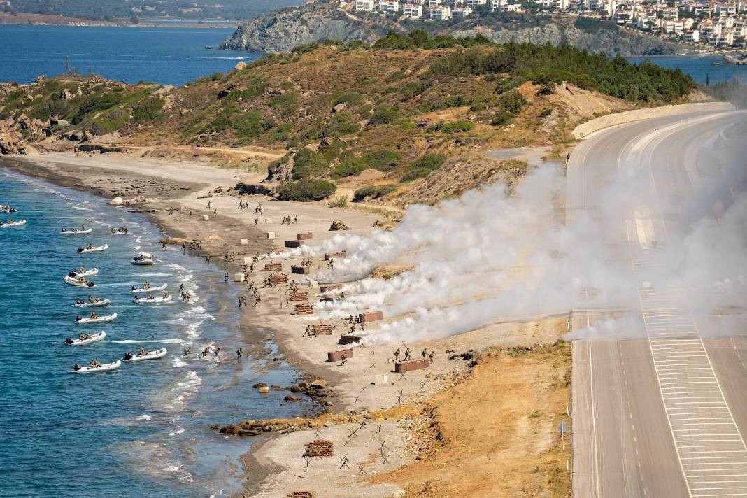 Türk Ordusu gücünü dünyaya böyle gösterdi. EFES-2024 Tatbikatı başarıyla tamamlandı - Resim: 67